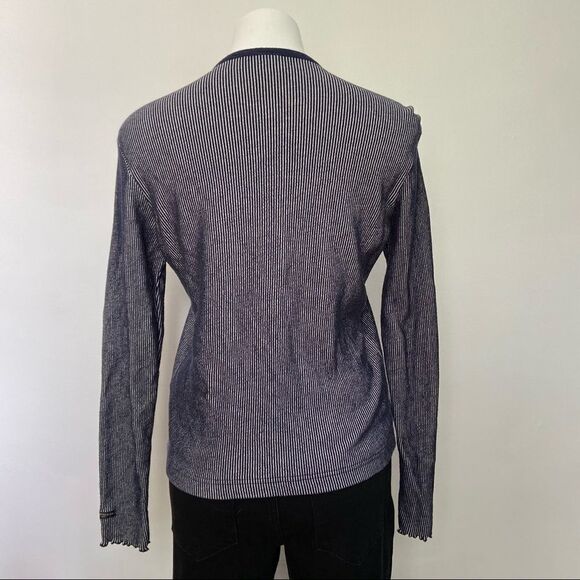 Levi’s Ribbed Button Front V Neck - Picture 6 of 7